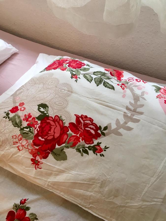 Romantic Two Bedroom In The Hills Of With Private Parking Apartamento *