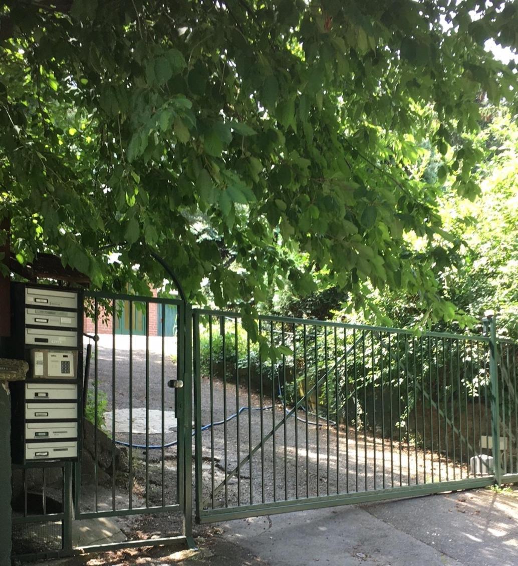 Romantic Two Bedroom In The Hills Of With Private Parking Apartamento *
