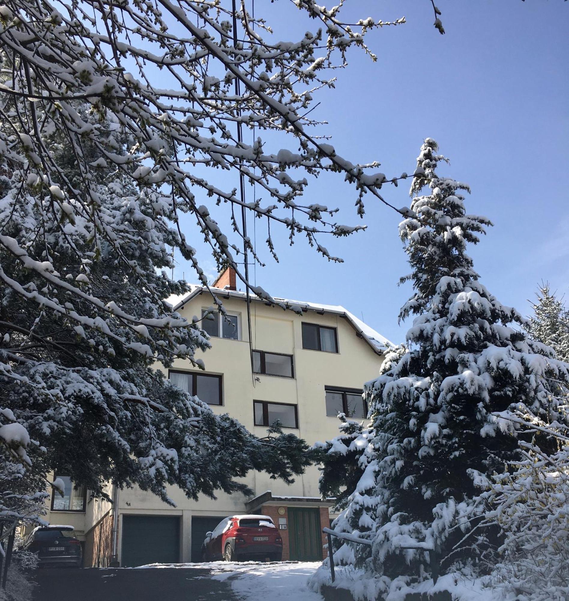 Apartamento Romantic Two Bedroom In The Hills Of With Private Parking *